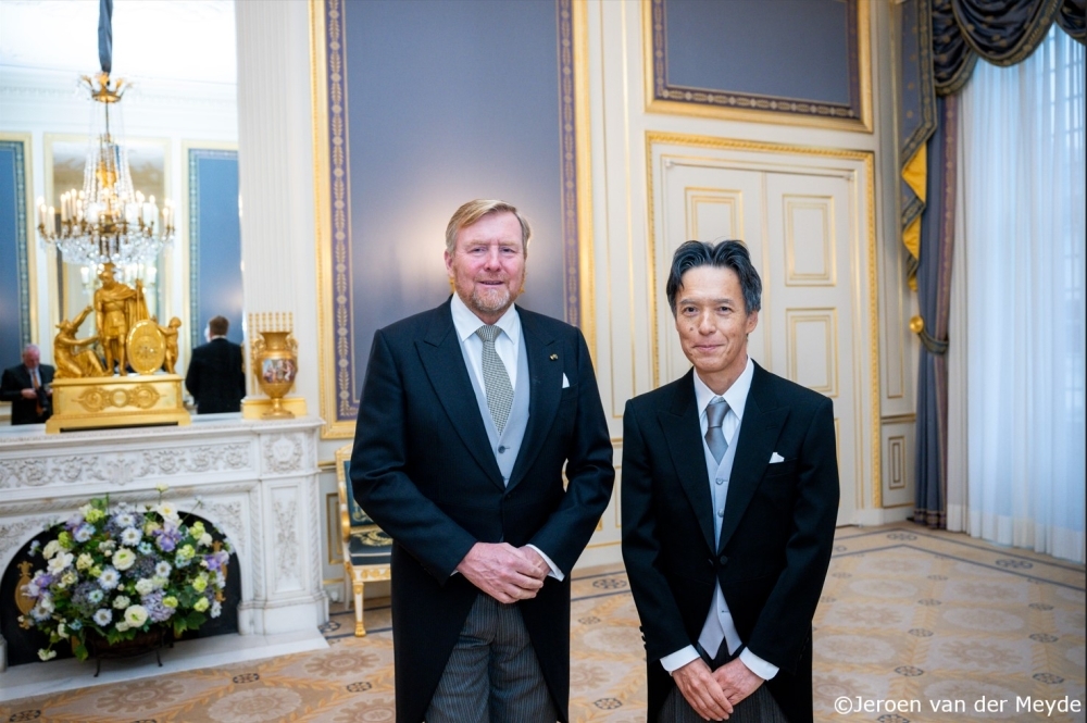 The King and the Ambassador